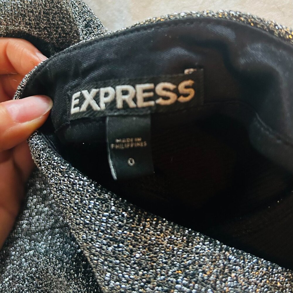 Express Silver Ruffle Mini Skirt - Picture 3 of 4
